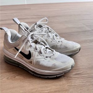 White Nike Air Max Genome Tennis Shoes